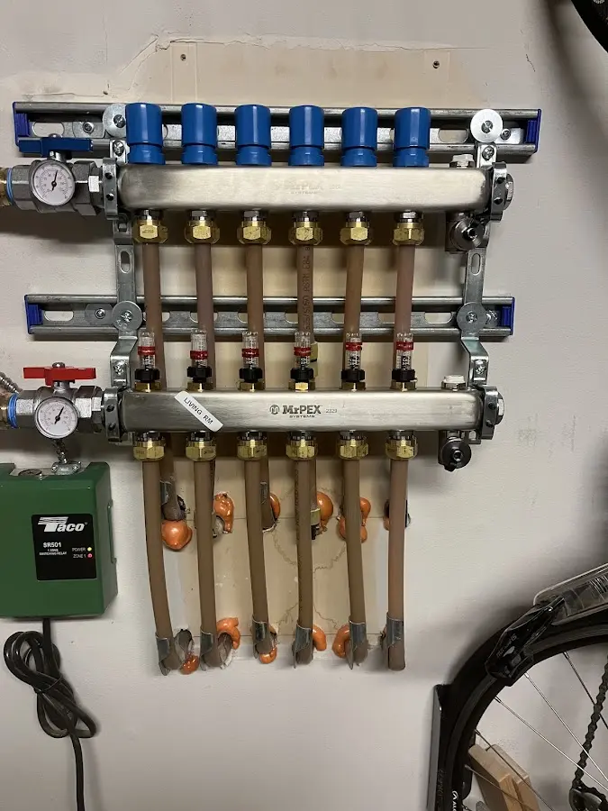 Plumber performing Leak Detection at a residential property in Peoria